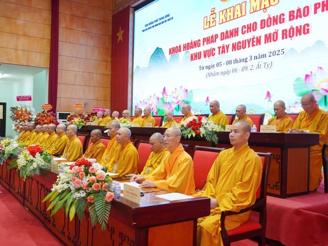 Khóa hoằng pháp dành cho đồng bào Phật tử khu vực Tây Nguyên mở rộng năm 2025 ảnh 6