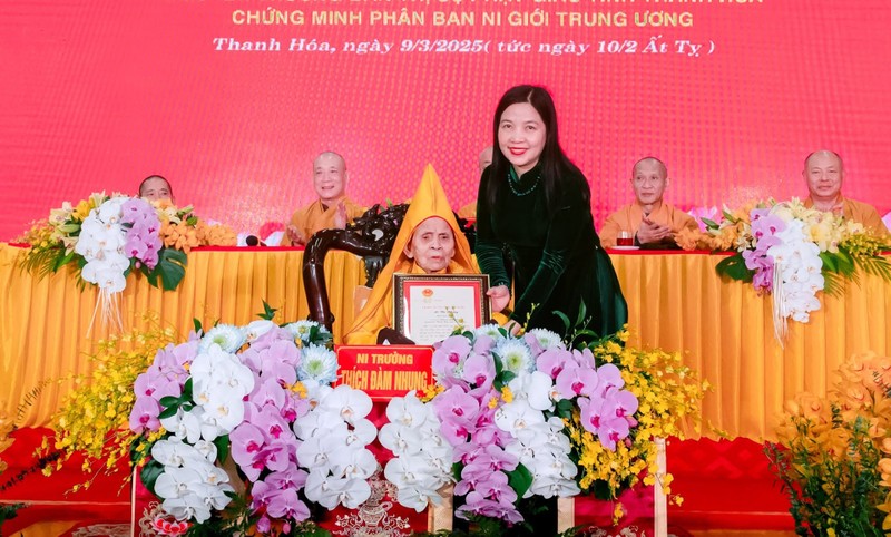 Đại lễ khánh tuế Ni trưởng Thích Đàm Nhung tròn 100 tuổi ảnh 1