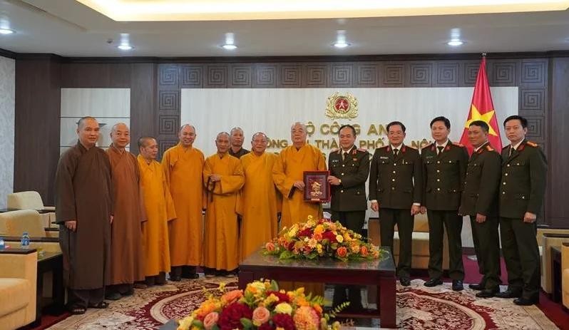 Lãnh đạo GHPGVN thăm thiếu tướng Nguyễn Thanh Tùng, Giám đốc Công an Thủ đô ảnh 2