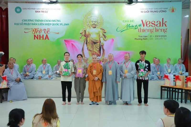 Bạn trẻ dự khóa tu "Trở về nhà" hướng về Vesak 2025 ảnh 2