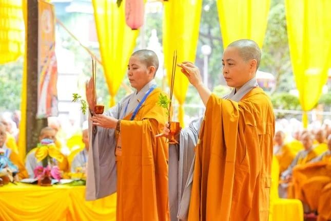 Hà Nội: Trang nghiêm lễ tưởng niệm Đức Thánh Tổ Ni Đại Ái Đạo tại chùa Kim Liên ảnh 2