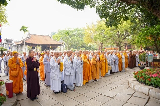 Hà Nội: Trang nghiêm lễ tưởng niệm Đức Thánh Tổ Ni Đại Ái Đạo tại chùa Kim Liên ảnh 3