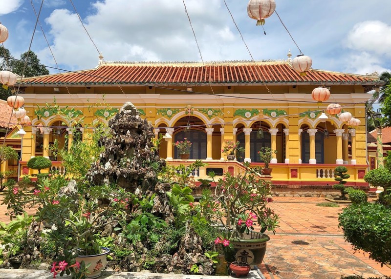 Ngôi chùa cổ đẹp nao lòng bên bờ sông Hậu ảnh 2