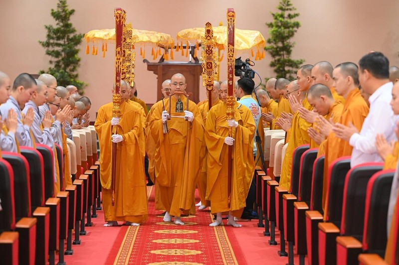 Đức Pháp chủ quang lâm trao học bổng Đức Nhuận và kiểm tra công tác chuẩn bị Đại lễ Vesak ảnh 3