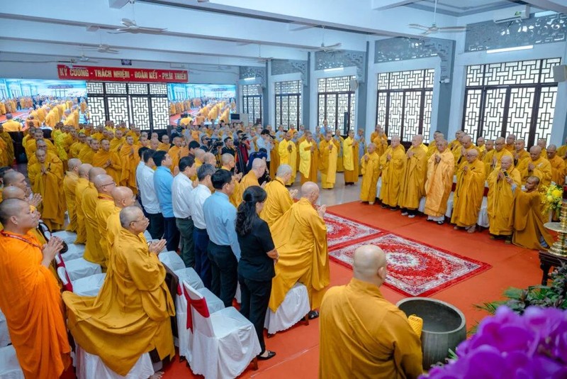 Giáo hội trang nghiêm tổ chức Lễ tưởng niệm 62 năm Bồ-tát Thích Quảng Đức vị pháp thiêu thân ảnh 2