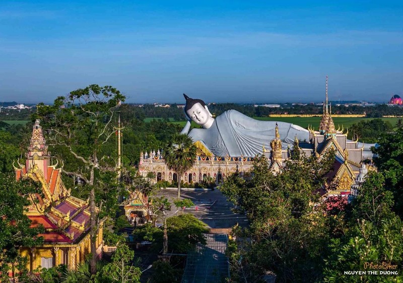 Chiêm ngưỡng tượng Phật nằm khổng lồ ở Sóc Trăng nhìn từ trên cao ảnh 1