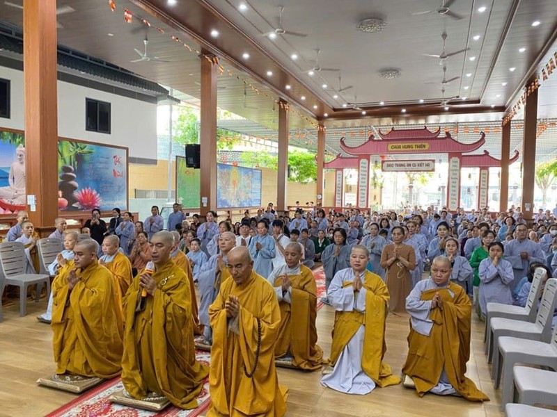 Đoàn Tăng Ni, Phật tử TP.HCM cúng dường trường hạ ở Đồng Tháp ảnh 1