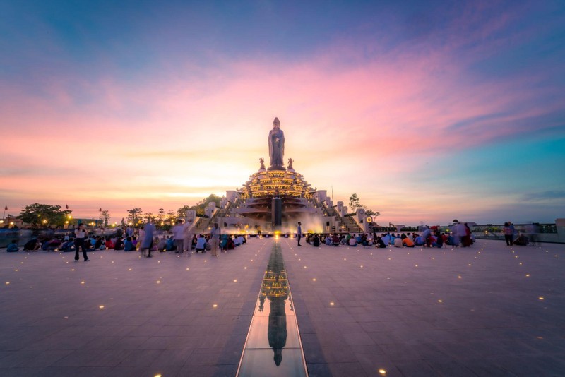 Vesak 2025: Núi Bà Đen tổ chức rước và tôn trí xá lợi Đức Phật ảnh 3