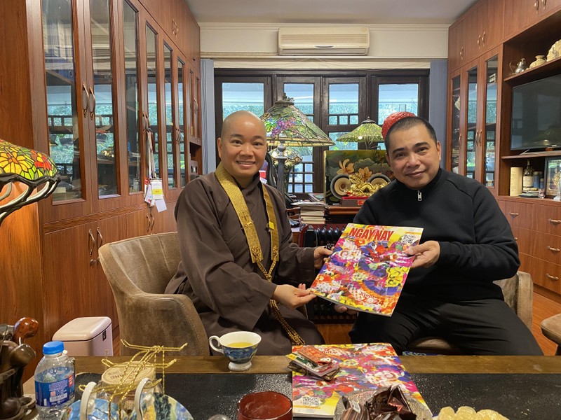 Ni sư Thích Tâm Trí, Hội trưởng Hội Phật tử Việt Nam tại Nhật Bản thăm tòa soạn Tạp chí Ngày Nay ảnh 9