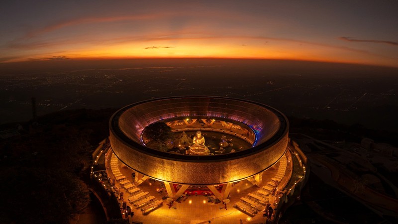 Chiêm ngắm vẻ đẹp của tôn tượng “Đức Phật đến từ quá khứ” tại núi Bà Đen ảnh 4