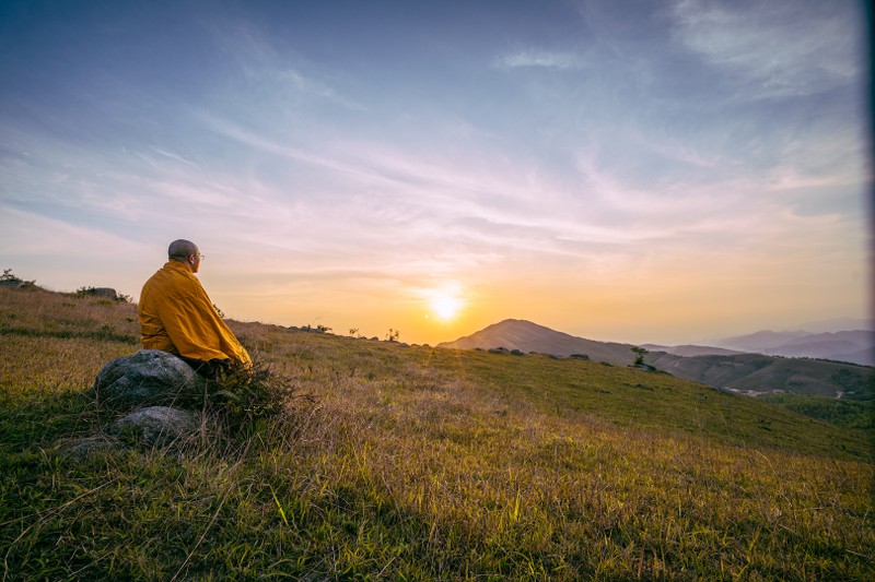 Chùm ảnh chư tăng chùa Ba Vàng hành thiền trên núi ảnh 5