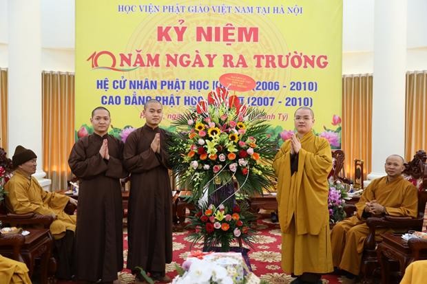 Tăng ni sinh Khóa V Học viện Phật giáo Việt Nam tri ân tại Hà Nội ảnh 31