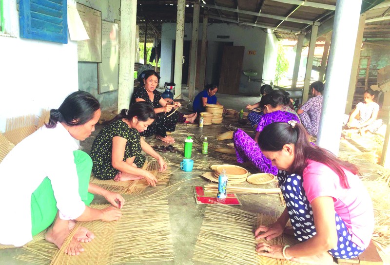 Tết đến, thăm làng mây tre đan Bao La - ảnh 2