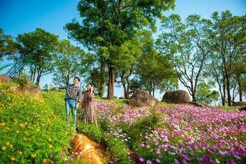 Khám phá địa điểm du lịch tâm linh nổi tiếng tại Tây Ninh - ảnh 1