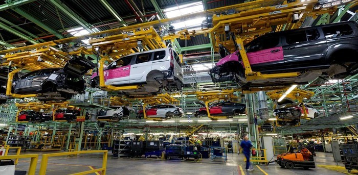Ford phải đóng cửa nhà máy vì công nhân nhiễm Virus Corona - ảnh 1