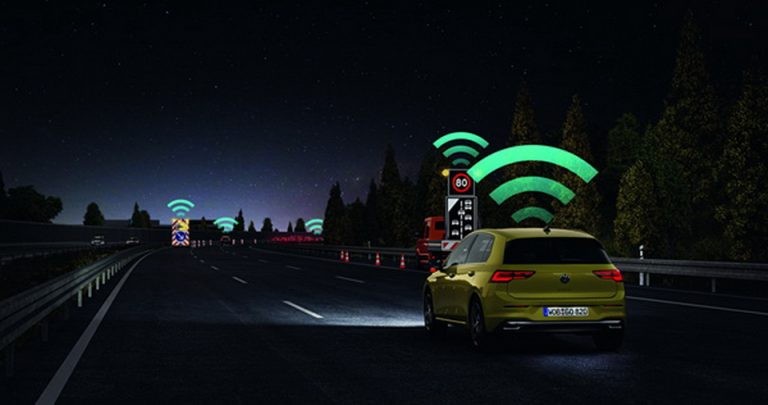 Volkswagen nhận giải Euro NCAP với hệ thống liên lạc Car-To-X - ảnh 1