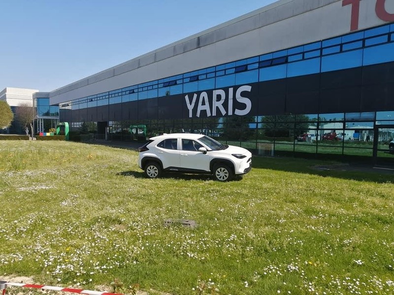Toyota Yaris Cross 2021 nhỏ hơn và hứa hẹn rẻ hơn C-HR Toyota Yaris Cross 2021 nhỏ hơn và hứa hẹn rẻ hơn C-HR