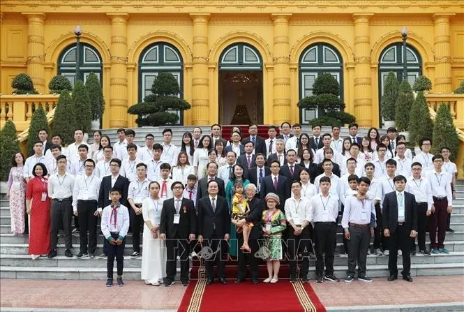 Tổng Bí thư, Chủ tịch nước Nguyễn Phú Trọng gặp mặt học sinh, sinh viên tiêu biểu, xuất sắc - ảnh 1