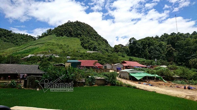 Lạnh gáy cung đường độc đạo xuyên 'lãnh địa ma túy' Tà Dê - ảnh 7