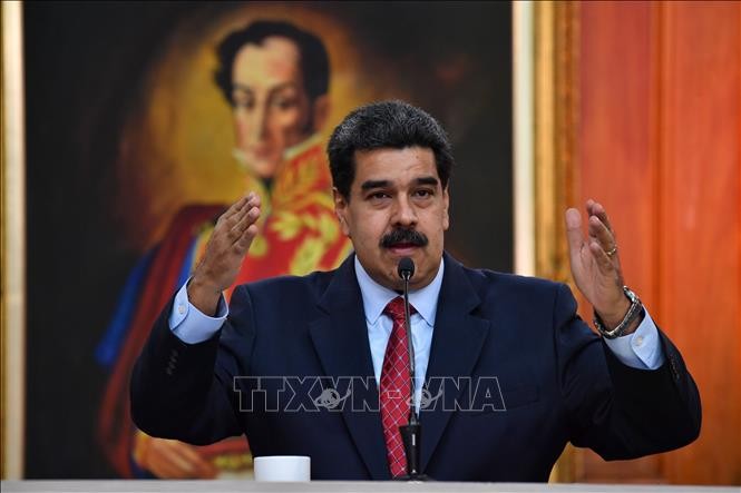 Tổng thống Venezuela Nicolas Maduro phát biểu trong cuộc họp báo tại Caracas ngày 25/1/2019. Ảnh: AFP/TTXVN