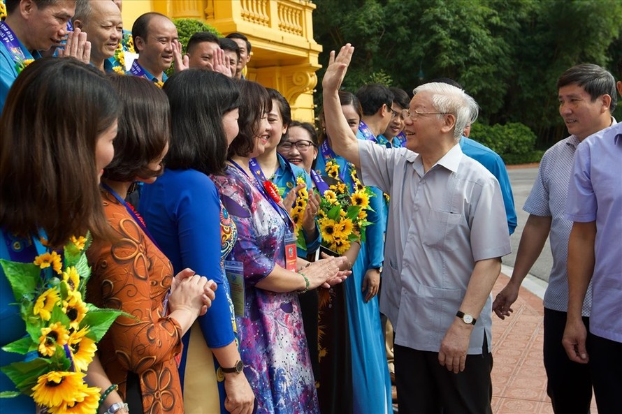 Tổng Bí thư, Chủ tịch nước gặp mặt Đoàn đại biểu Chủ tịch công đoàn cơ sở tiêu biểu