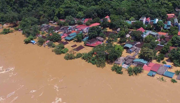 Mưa lũ lớn và bão số 9 đã gây ra thiệt hại nặng nề cho các tỉnh miền Trung và Tây Nguyên.