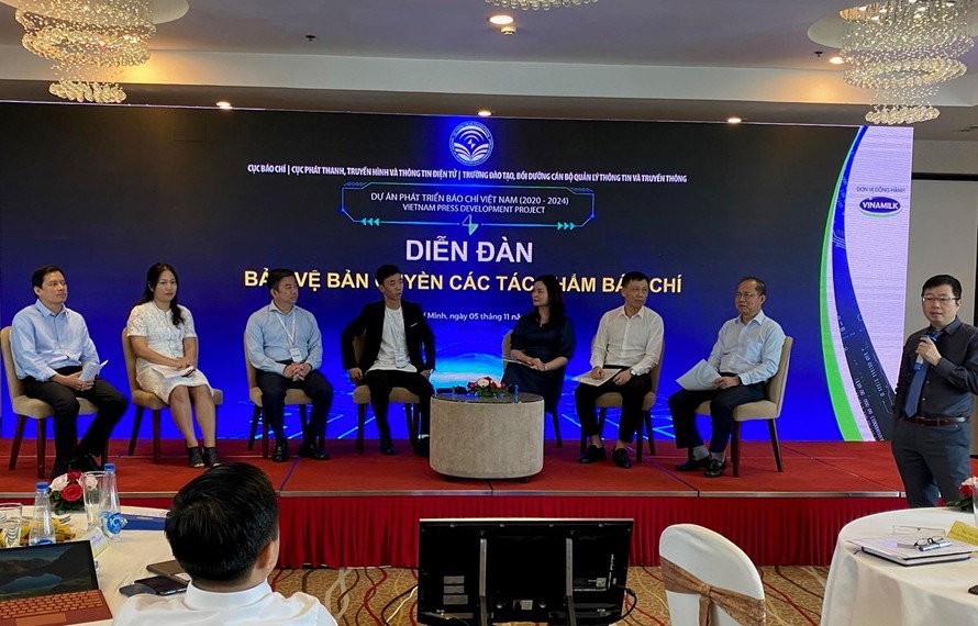 Đại diện các cơ quan báo chí tham gia diễn đàn “Bảo vệ bản quyền các tác phẩm báo chí.” (Ảnh: Phương Mai/Vietnam+)