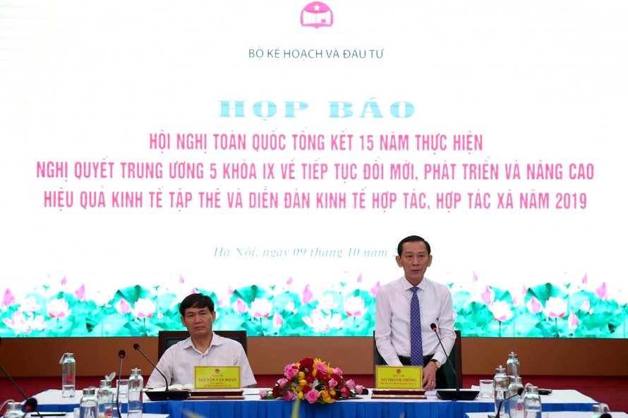 Tại buổi họp báo ngày 9/10