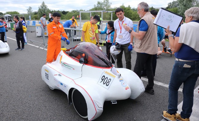 Trường ĐH Lạc Hồng là ĐH duy nhất của Việt Nam vào Top 4 cuộc thi Eco-Shell Marathon London 2019. 