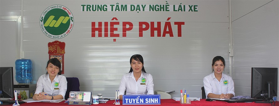 Trung tâm dạy nghề lái xe Hiệp Phát có 38/44 giáo viên sử dụng văn bằng hoặc chứng chỉ giả.