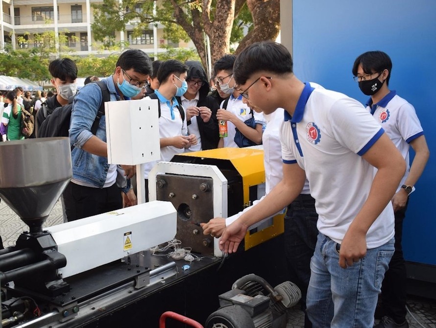 GS Bùi Văn Ga: Đào tạo nguồn nhân lực chất lượng cao - chủ trương tầm chiến lược