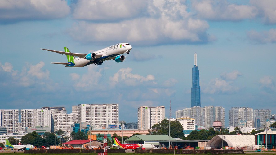 Bamboo Airways tài trợ toàn bộ chi phí tiêm chủng COVID-19 cho người lao động.