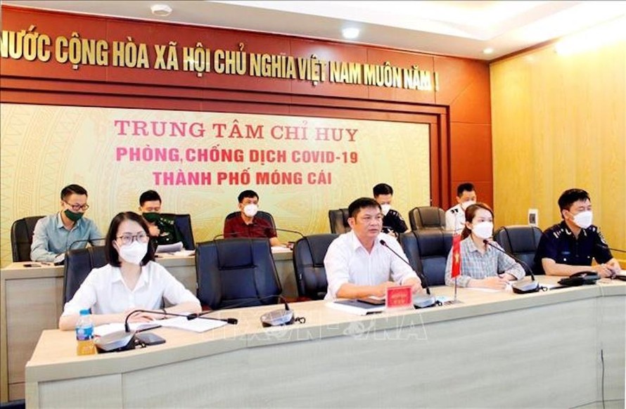 Quang cảnh buổi hội đàm phía thành phố Móng Cái, tỉnh Quảng Ninh.