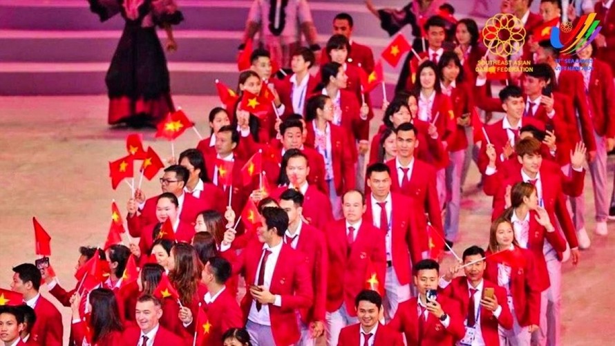 Bắn pháo hoa khai mạc SEA Games 31 tại Sân vận động Mỹ Đình