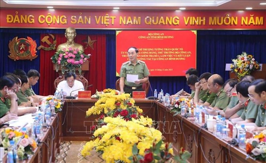 Đoàn kiểm tra số 1 do Thượng tướng Trần Quốc Tỏ, Thứ trưởng Bộ Công an làm Trưởng đoàn làm việc với Công an tỉnh Bình Dương.