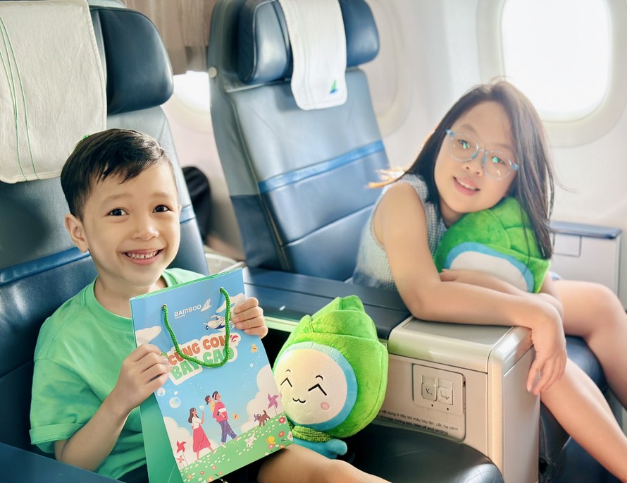 Rộn ràng nụ cười trẻ thơ trên những chuyến bay Bamboo Airways