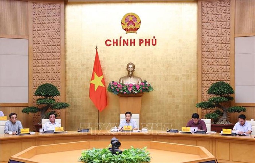 Phó Thủ tướng Trần Hồng Hà chủ trì cuộc họp.