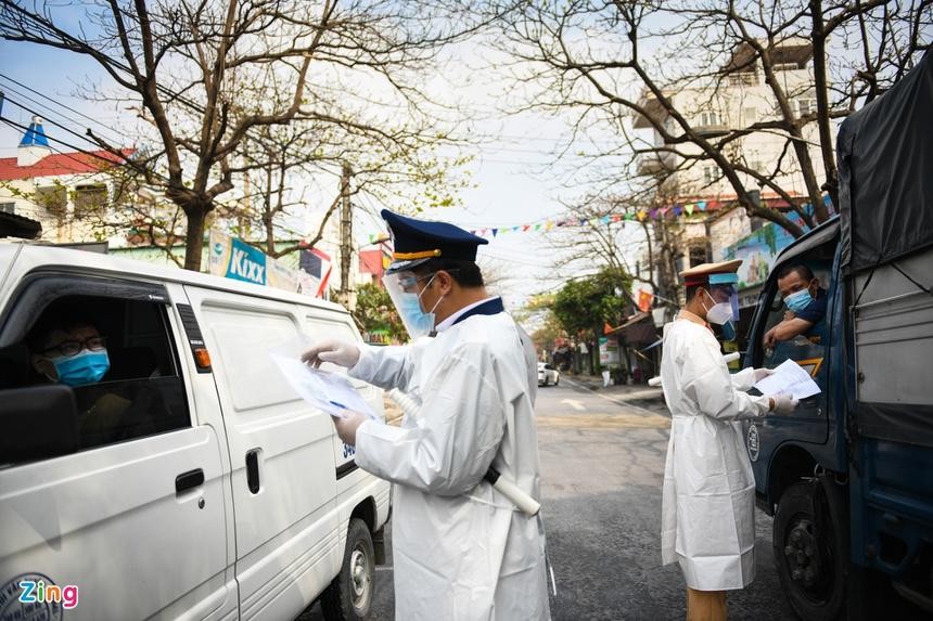 Hải Phòng sẽ dừng các chốt kiểm soát và chỉ áp dụng cách ly tập trung với 3 nơi của tỉnh Hải Dương. Ảnh minh họa: Thạch Thảo.