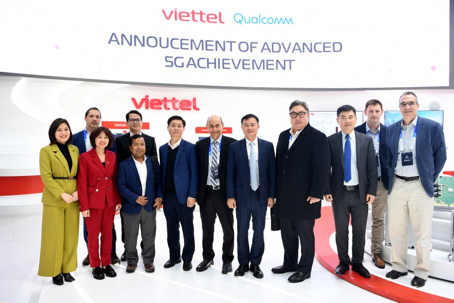 Viettel và Qualcomm công bố sản xuất thành công khối vô tuyến trạm thu phát sóng 5G