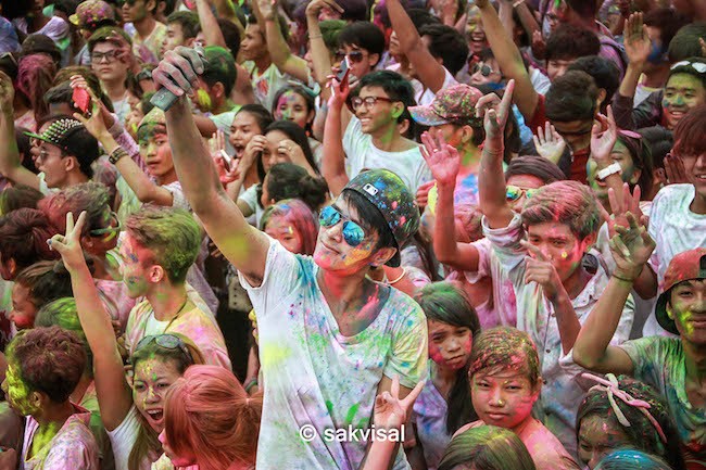 Metfone nhận Giải Vàng hạng mục “Chiến dịch marketing của năm” với chương trình Color Race 2015 