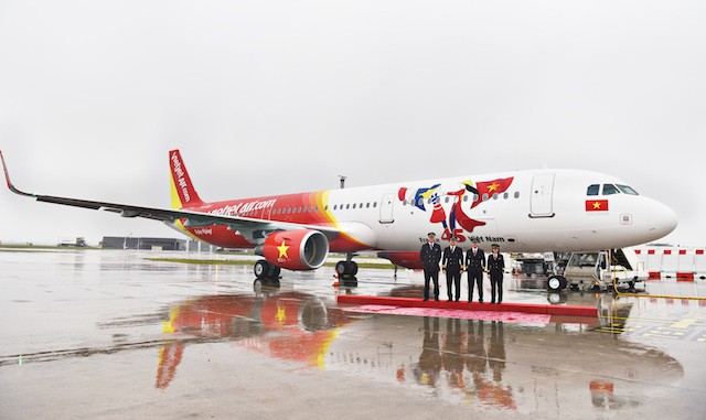 Vietjet nhận bàn giao tàu bay mang biểu tượng 45 năm quan hệ Việt – Pháp