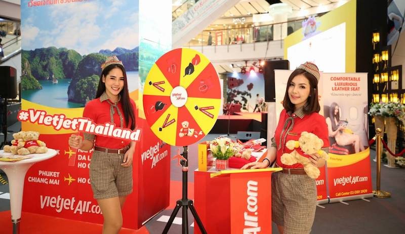 Gian hàng Vietjet ngay trung tâm của sự kiện với nhiều chương trình sôi động trong suốt 5 ngày của hội chợ