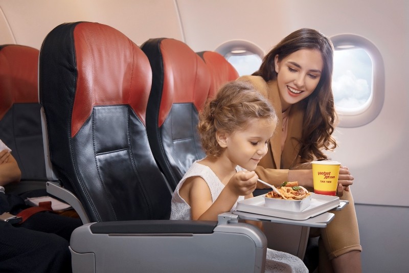 Trải nghiệm hạng vé mới Deluxe cùng Vietjet với khuyến mại tới 50%