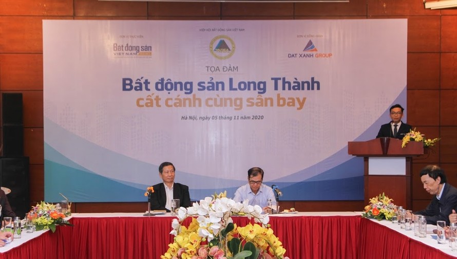 Tọa đàm: “Bất động sản Long Thành cất cánh cùng sân bay” do Hiệp hội BĐS VN, Reatimes và Viện Nghiên cứu BĐS VN tổ chức 