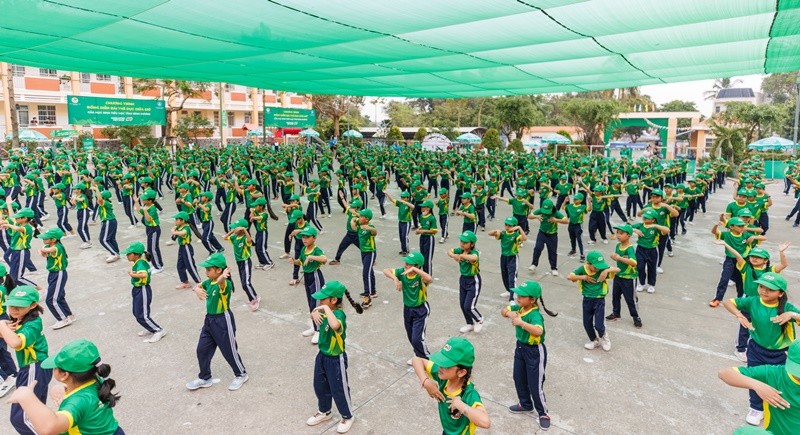 11.032 học sinh lập kỷ lục Việt Nam với màn đồng diễn thể dục ấn tượng