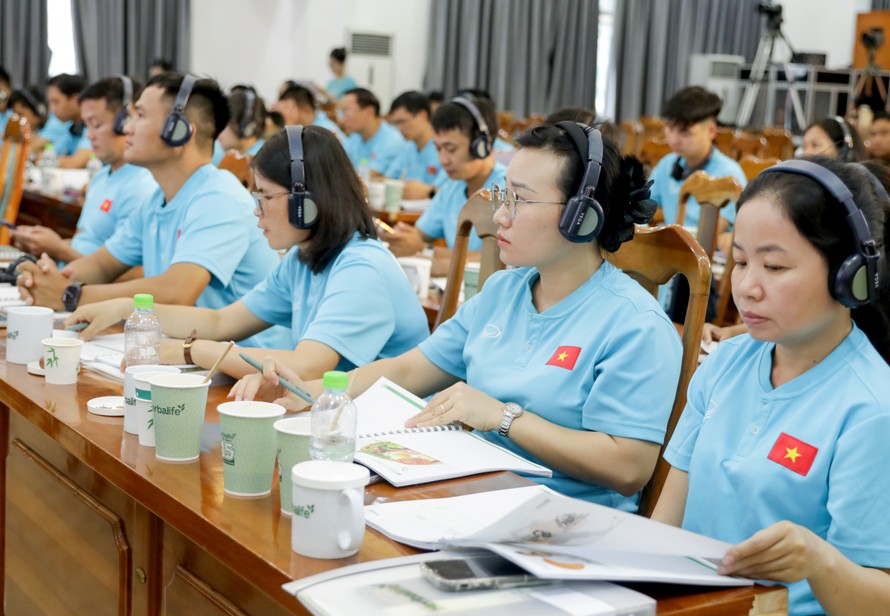 Đào tạo về dinh dưỡng khoa học trong thể thao cho các câu lạc bộ bóng đá Việt Nam