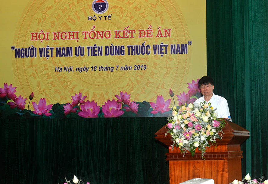 Thứ trưởng Bộ Y tế Trương Quốc Cường: Thuốc sản xuất trong nước đáp ứng khoảng 50% nhu cầu thuốc phòng, chữa bệnh (ảnh H.D).