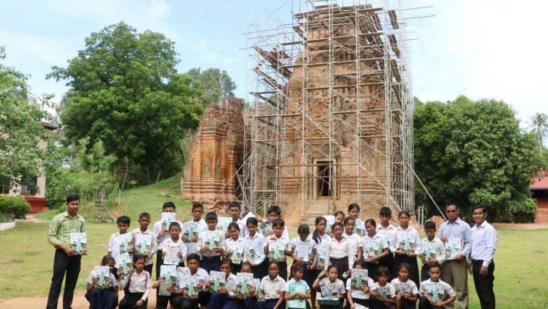 Giáo dục di sản tại Campuchia.