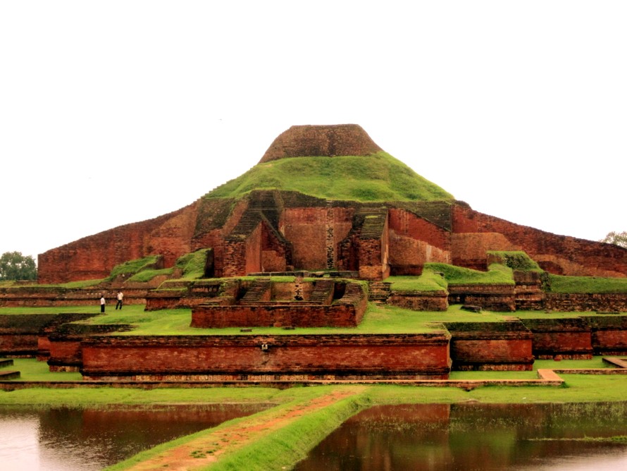 Bangladesh: Phế tích Phật giáo Somapura Mahavihara 