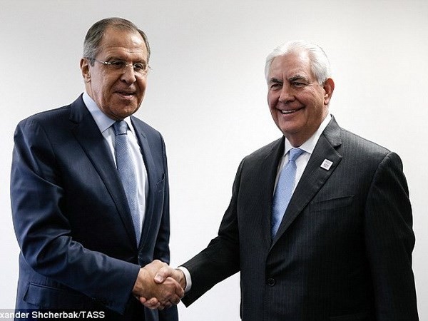 Ngoại trưởng Nga Sergei Lavrov và người đồng cấp Mỹ Rex Tillerson. (Nguồn: TASS)